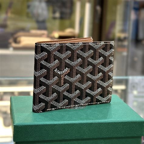 goyard bifold wallet red|Goyard card wallet price.